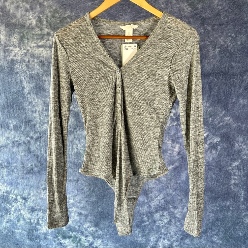 H&M Heather Gray Ribbed Button-Up Bodysuit Sz S